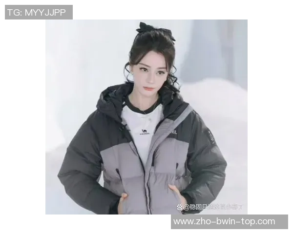 迪丽热巴展现运动魅力踢足球的她活力四射引发热议